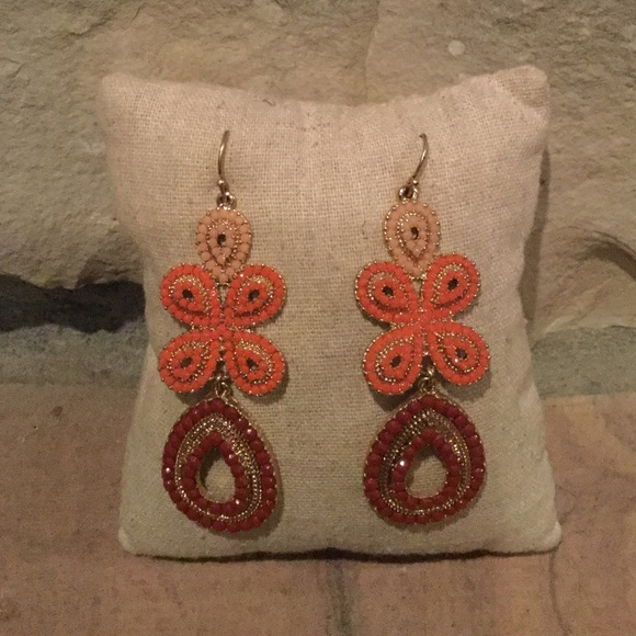 Stella & Dot Coral Earrings - Picture 1 of 1